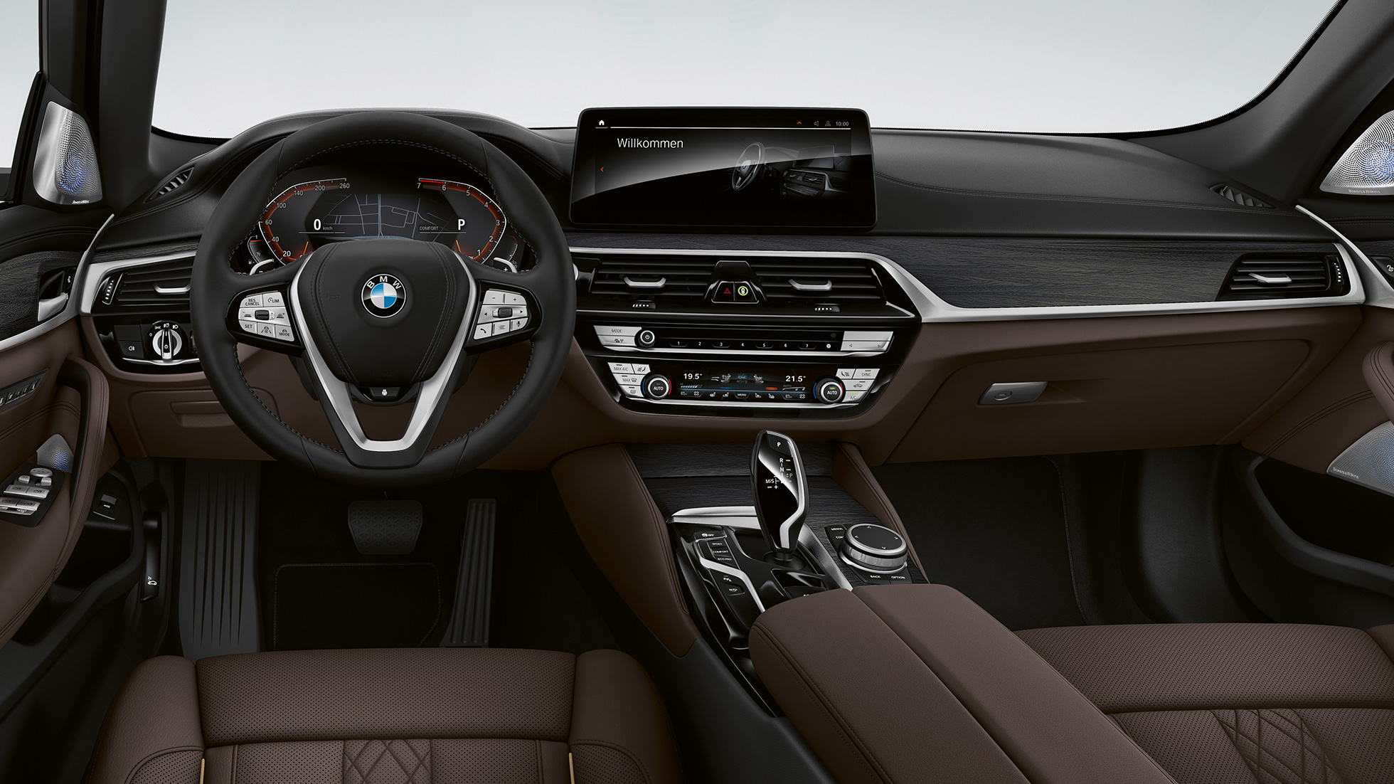 Műszerfal, BMW Touring, G31, Luxury Line Műszerfal, BMW 5 Touring, 530i, G31, 2020, Luxury Line, exkluzív, Mokka színű Nappa bőrkárpit exkluzív varrással és kontrasztszegéllyel, belső tér