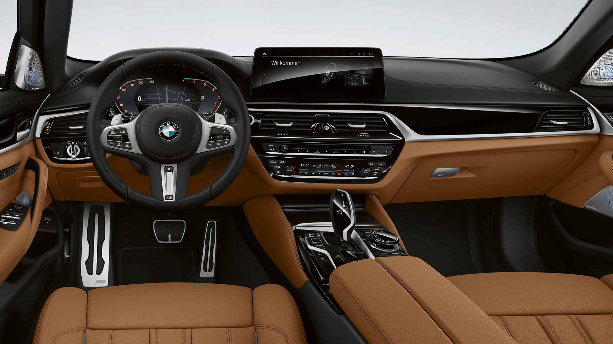 Műszerfal, BMW 5 Touring, G31, M Sport csomag Műszerfal, BMW 5 Touring, 530e, G31, 2020, M Sport csomag, Konyak színű Dakota bőrkárpit exkluzív varrással és kontrasztszegéllyel, belső tér