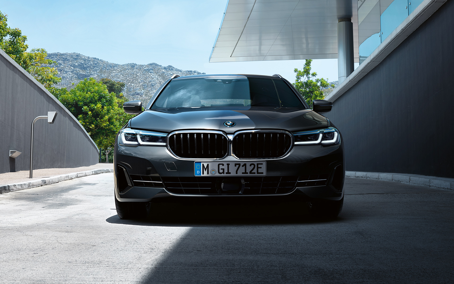 BMW vesék és első kötény, BMW 5 Touring, G31 LCI BMW vesék és első kötény, BMW 5 Touring, G31, Facelift 2020, Sophisto szürke, orr-rész