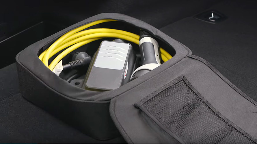 Plug-in hibrid, BMW X3 xDrive30e, töltés, G01, 2021 Plug-in hibrid, BMW X3 xDrive30e, töltés, G01, 2021