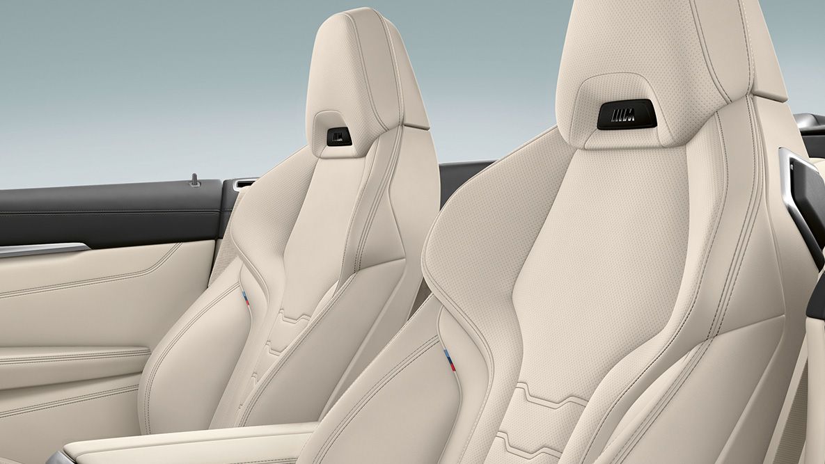 BMW M850i xDrive, Elefántcsont fehér Merino bőrkárpitozású multifunkciós ülések Air collar funkcióval (légsál). BMW M850i xDrive, Elefántcsont fehér Merino bőrkárpitozású multifunkciós ülések Air collar funkcióval (légsál).