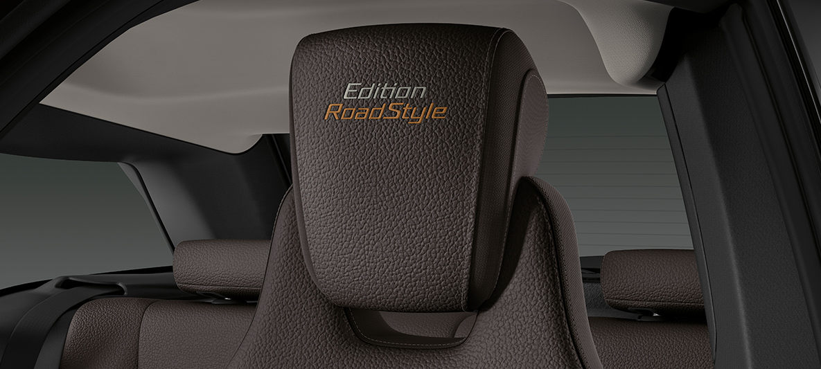 BMW i3s RoadStyle Edition, 2019, „Edition RoadStyle” varrással ellátott ülés BMW i3s RoadStyle Edition, 2019, i01, belső tér, „Edition RoadStyle” varrással ellátott ülés