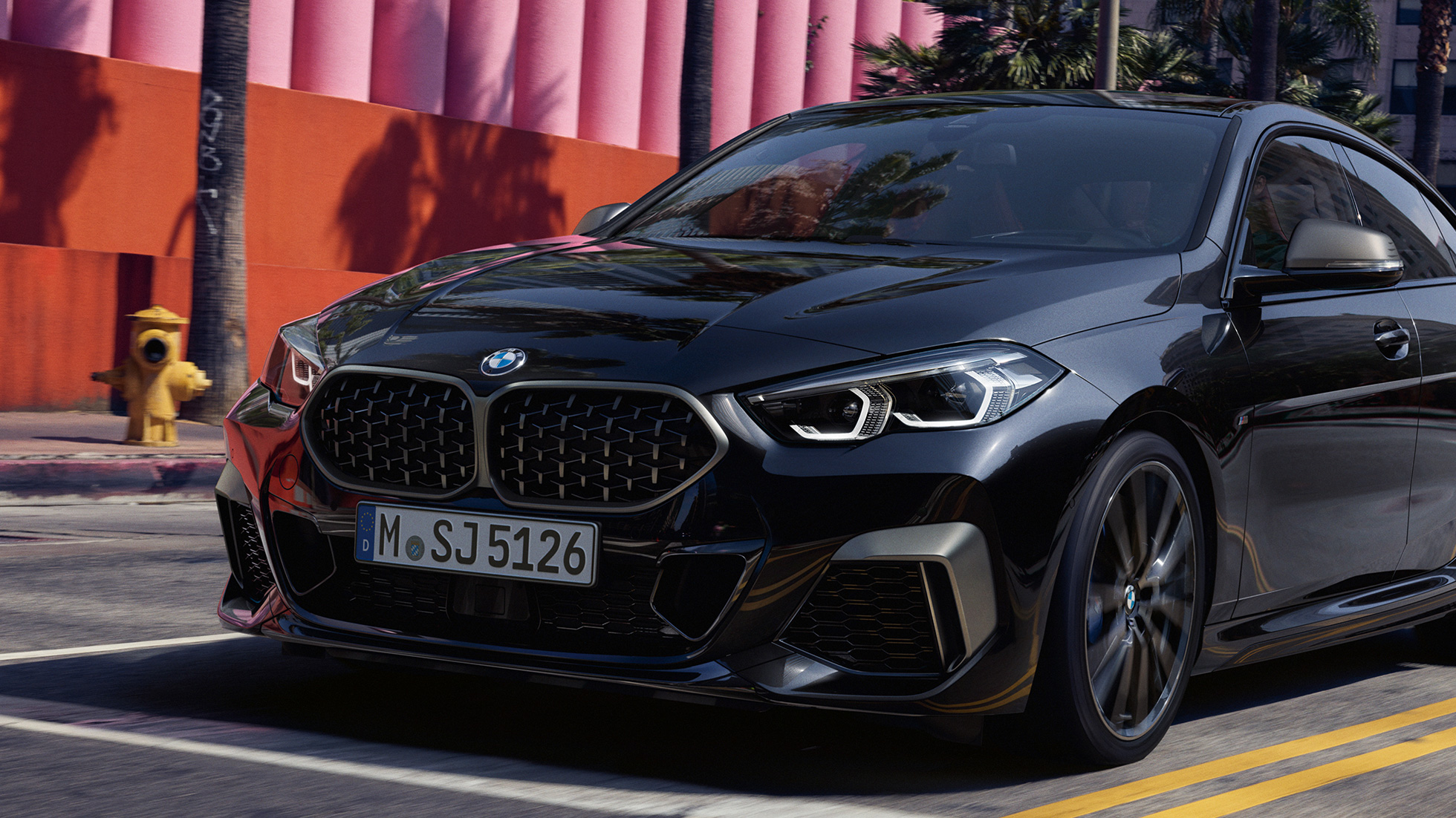 Orrdizájn, BMW M235i xDrive Gran Coupé Orrdizájn, BMW M235i xDrive Gran Coupé, 2020, Zafírfekete metál, F44, rézsútos elölnézet
