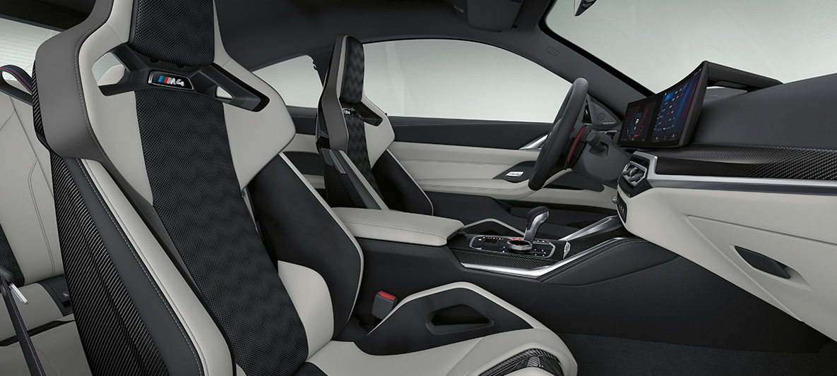 BMW Individual Merino teljes bőrkárpit, Silverstone/fekete, BMW M4 Coupé, 2021, G82, belső tér BMW Individual Merino teljes bőrkárpit, Silverstone/fekete, BMW M4 Coupé, G82, 2021, belső tér