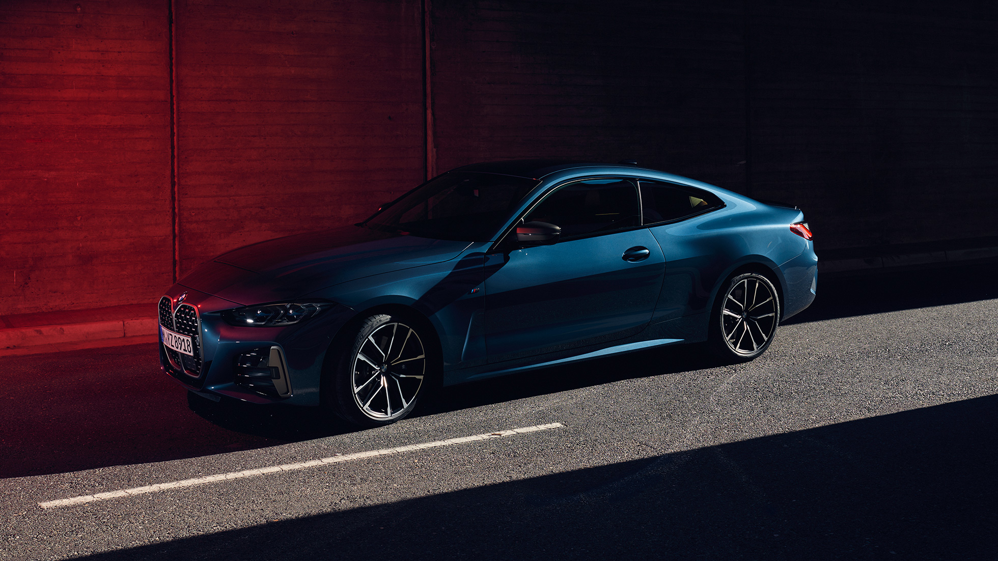Oldalnézet, tetővonal, BMW M440i xDrive Coupé, G22, 2020 BMW M440i xDrive Coupé, Arctic Race kék metál, G22, 2020, oldalnézet, tetővonal