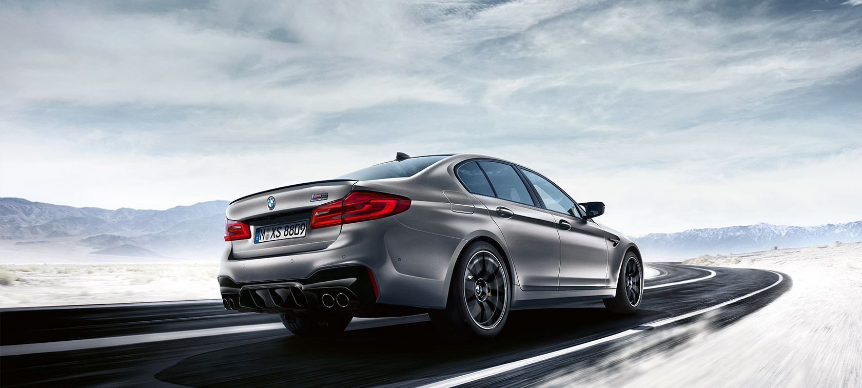 BMW M5 Competition Információ. BMW M5 Competition részletek és adatok.