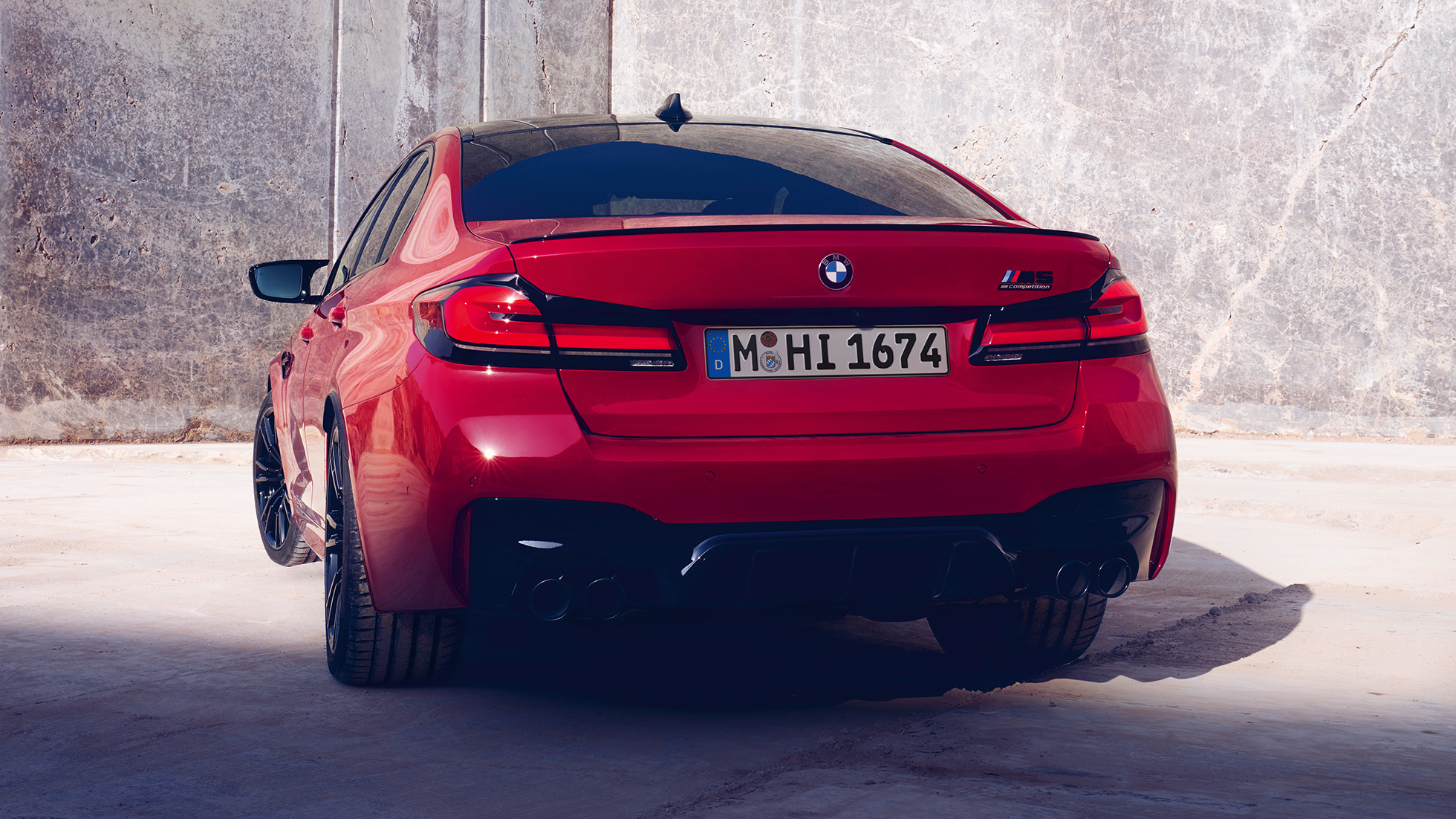 Hátsó lámpák, BMW M5 Competition, F90 LCI, Facelift 2020 Hátsó lámpák, BMW M5 Competition, F90 LCI, Facelift 2020, BMW Individual Imola vörös, hátulnézet
