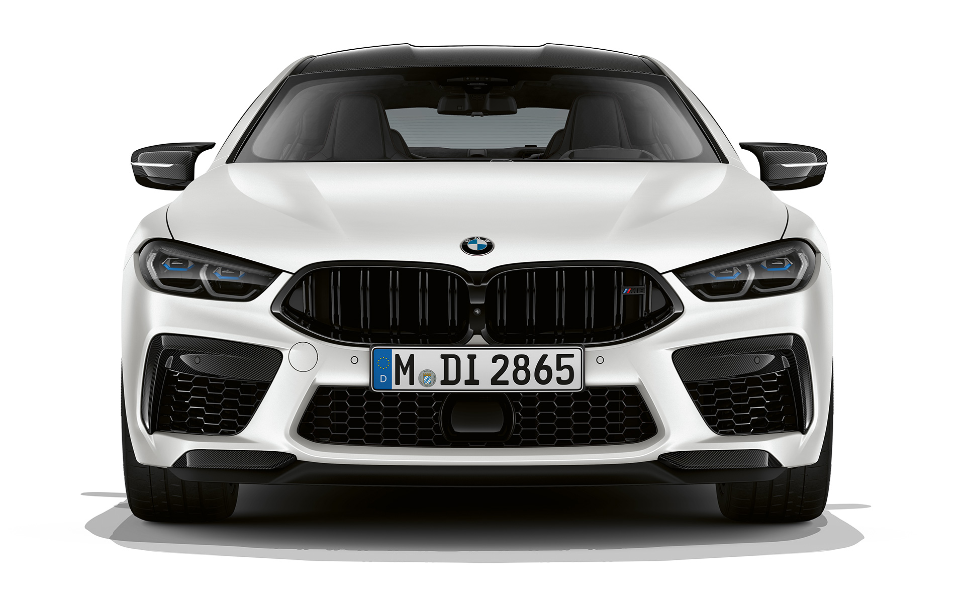 BMW M8 Competition Gran Coupé, F93 LCI, 2022, M Sport ülések BMW M8 Competition Gran Coupé, F93 LCI, Facelift 2022, BMW Individual Frozen Briliáns fehér metál, elölnézet