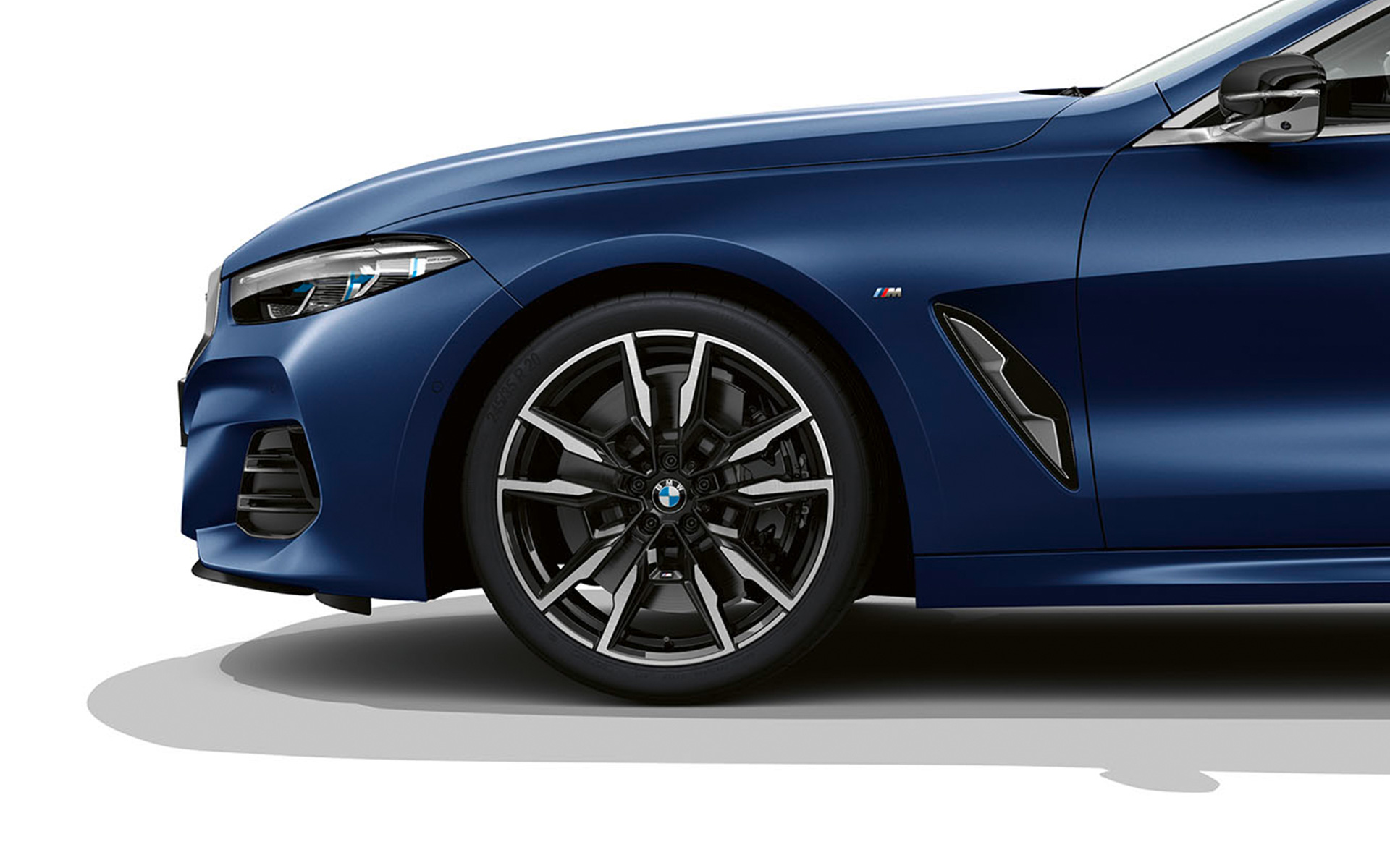 M könnyűfém keréktárcsák, duplaküllős 895 M, kétszínű, BMW M850i xDrive Gran Coupé, G16 LCI, Facelift 2022 BMW M850i xDrive Gran Coupé, G16 LCI, Facelift 2022, M könnyűfém keréktárcsák, duplaküllős 895, kétszínű