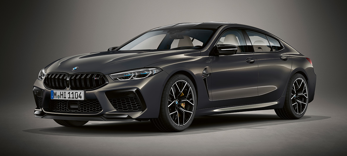 BMW M8 Competition Gran Coupé, BMW Individual Dravit szürke metálfényezés BMW M8 Competition Gran Coupé, rézsútos elölnézet, F93, 2020, BMW Individual Dravit szürke metálfényezés, rézsútos elölnézet