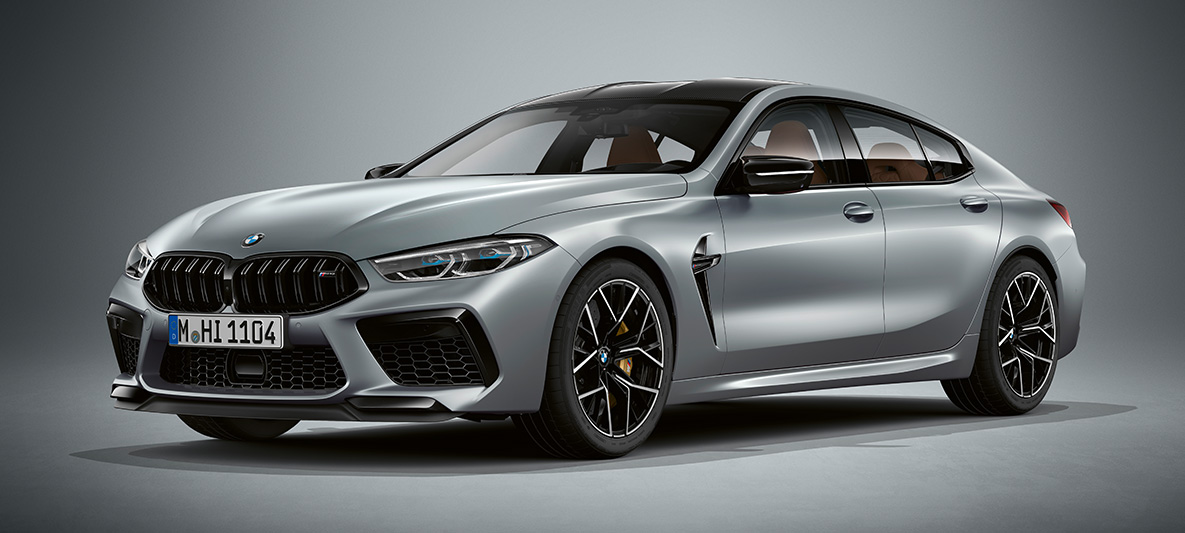 BMW M8 Competition Gran Coupé, BMW Individual Frozen Bluestone metálfényezés BMW M8 Competition Gran Coupé, rézsútos elölnézet, F93, 2020, BMW Individual Frozen Bluestone metálfényezés, rézsútos elölnézet