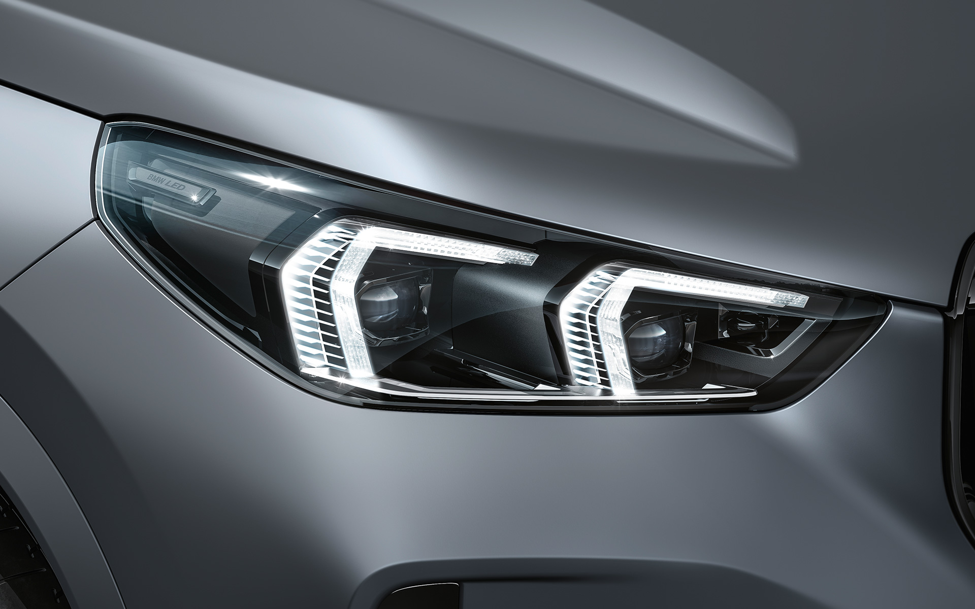 BMW X1 M35i xDrive, LED-es fényszórók BMW X1 M35i xDrive, külső, LED-es fényszórók