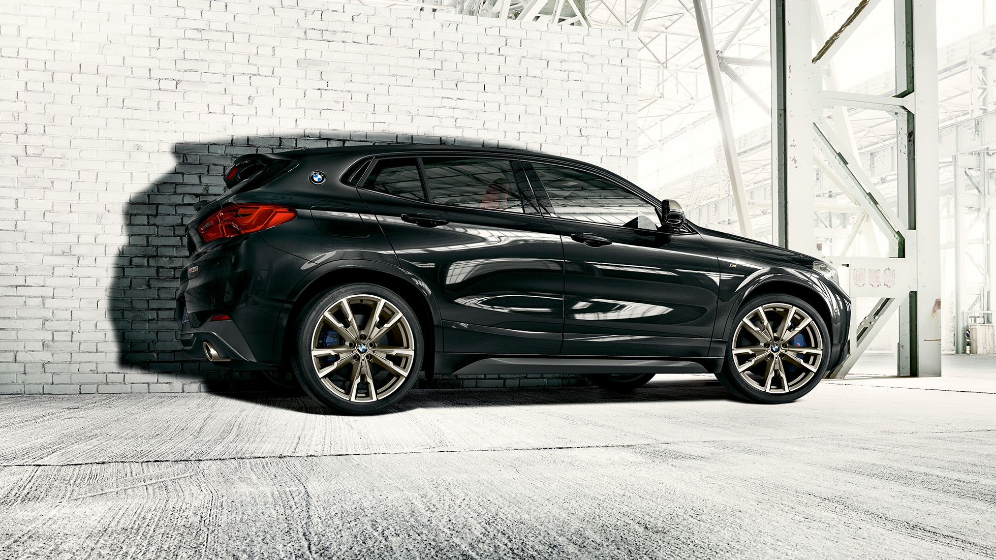 Külső, BMW X2 M35i Külső, BMW X2 M35i, Zafírfekete metál, F39, oldalnézet