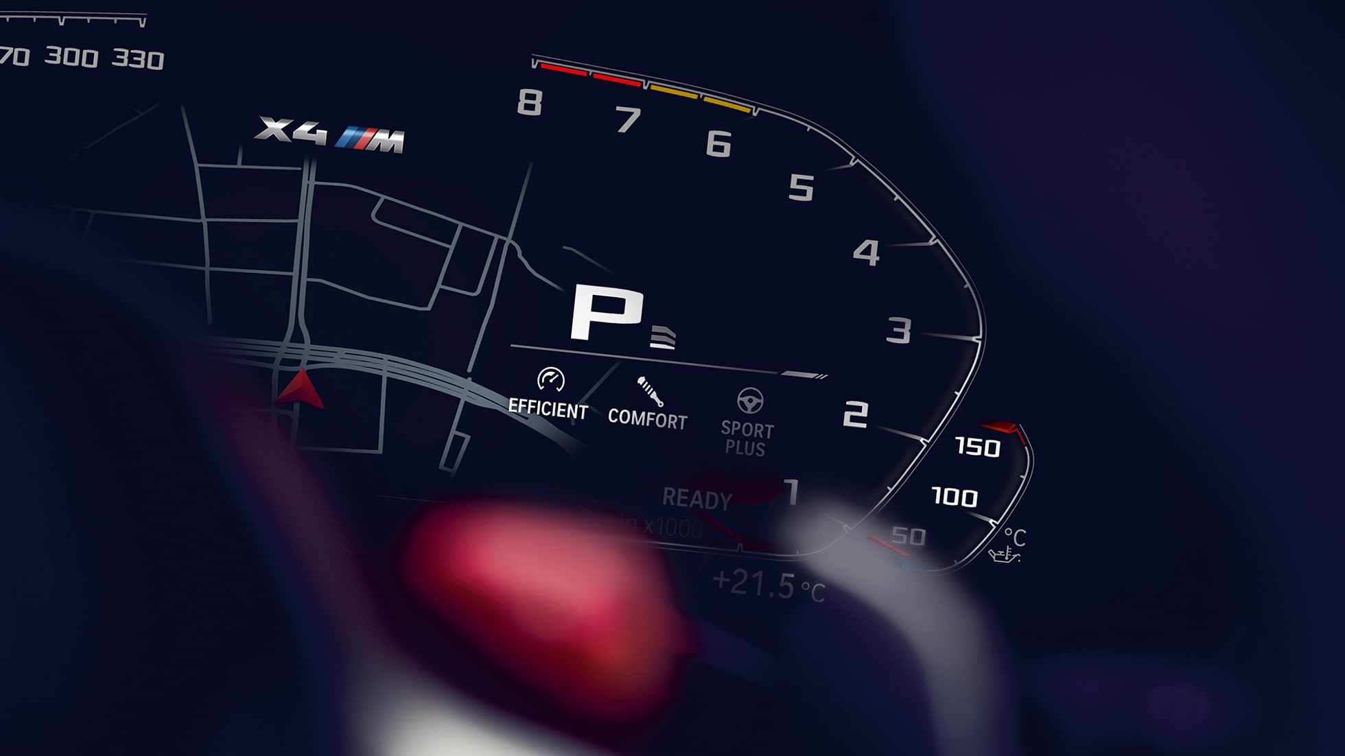 BMW X4 M Competition, fordulatszámmérő. BMW X4 M Competition, belső tér, műszerfal a fordulatszámmérővel.