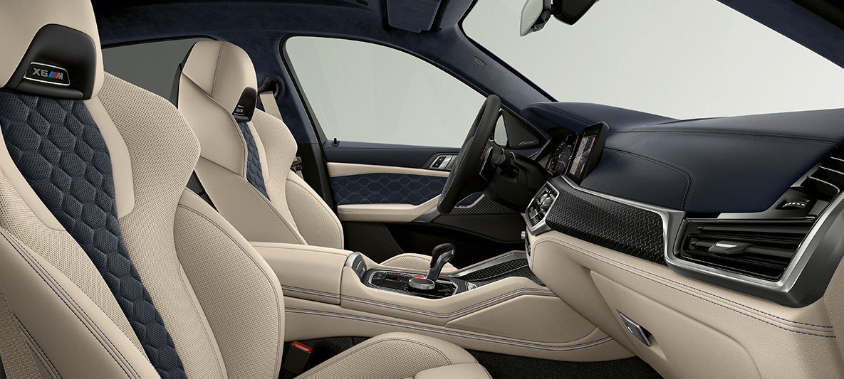BMW X6 M Individual, F96, SUV, 2020, belső tér BMW X6 M Individual, F96, SUV, 2020, belső tér, M Multifunkciós ülések X6 M logóval