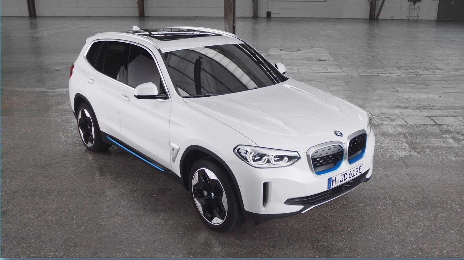 BMW iX3, G08, 2020, külső dizájn, videó BMW iX3, G08, 2020, Kristály fehér metál, külső dizájn, videó