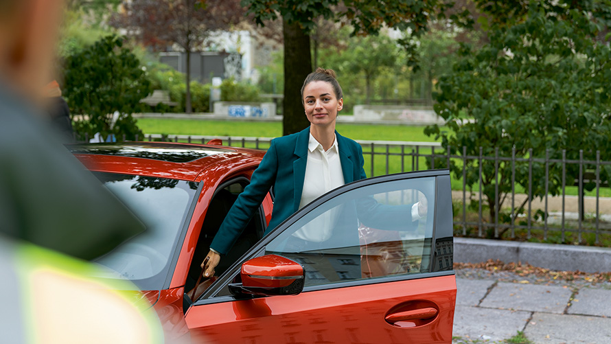 BMW Országúti segélyszolgálat és vészhelyzetmenedzsment a BMW iX3-hoz, G08, 2020 BMW Országúti segélyszolgálat és vészhelyzetmenedzsment a BMW iX3-hoz, G08, 2020