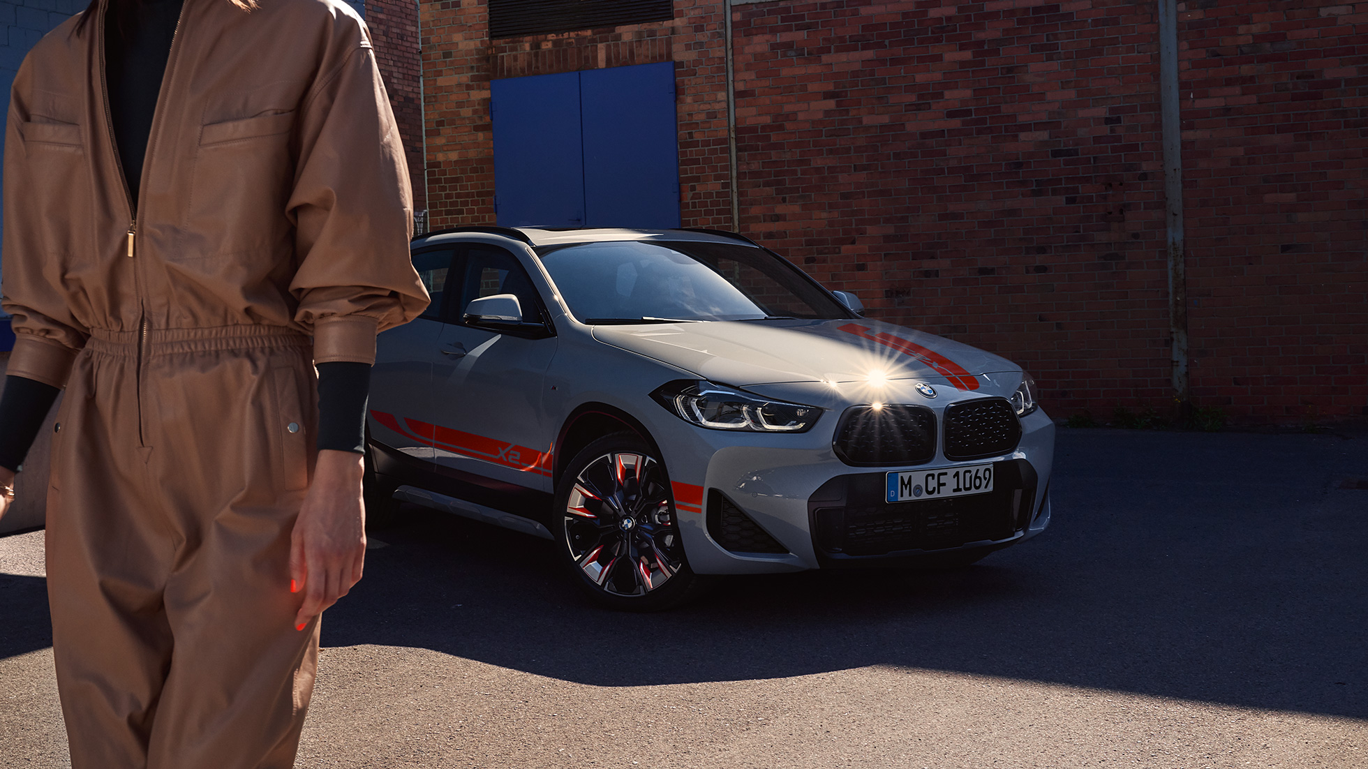 Dupla vese, BMW X2, F39 BMW X2, 2020, F39, Brooklyn szürke, rézsútos elölnézet a dupla vesével