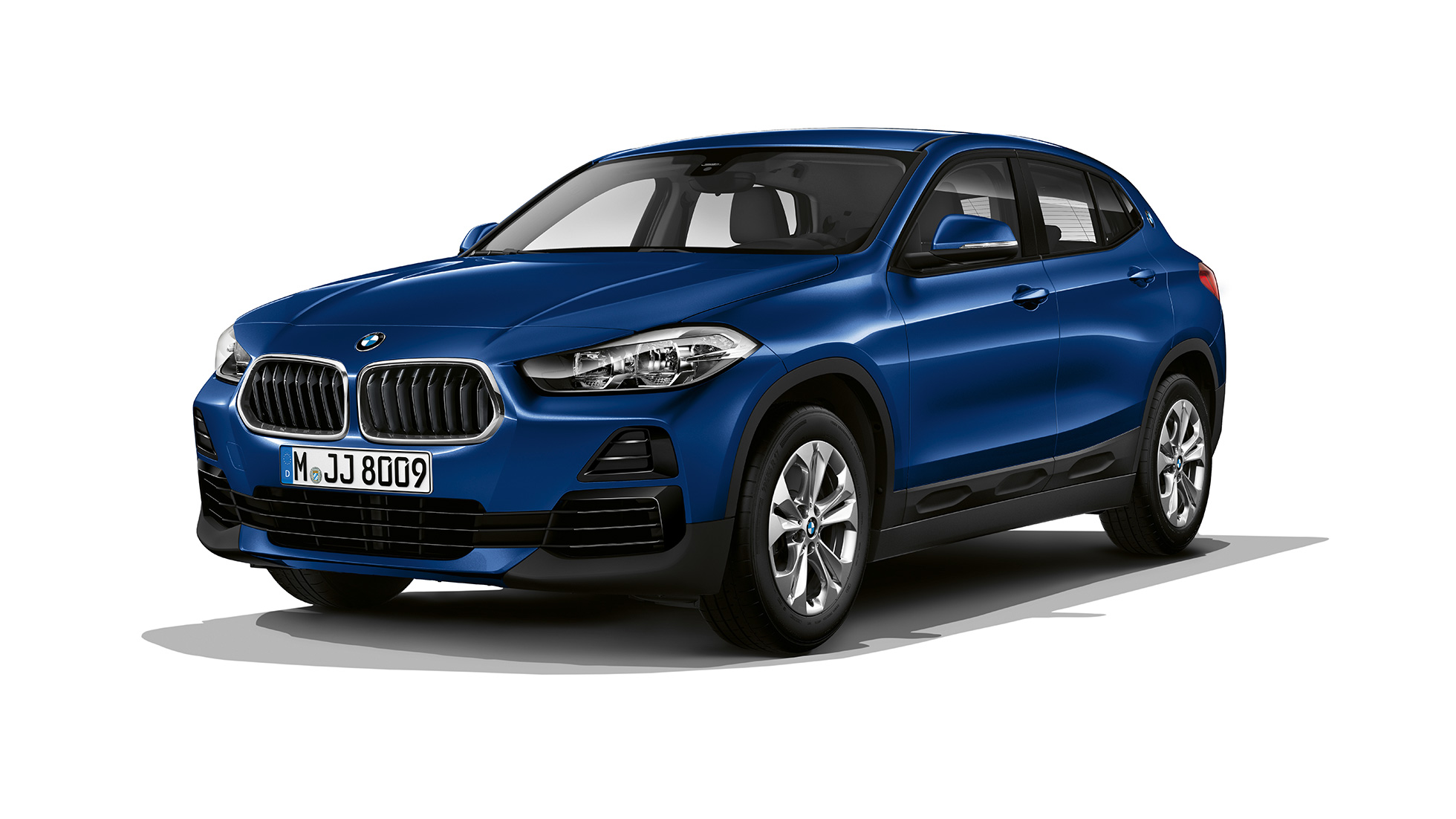 Rézsútos elölnézet, BMW X2 sDrive20i, Advantage modell BMW X2 sDrive20i, Advantage modell, 2018, F39, Mediterrán kék metál, rézsútos elölnézet