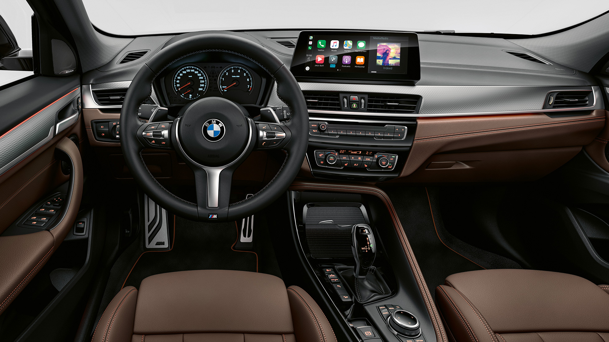 Műszerfal, BMW X2 sDrive20i, Advantage modell BMW X2, sDrive20i, Advantage modell, 2018, F39, belső tér, műszerfal
