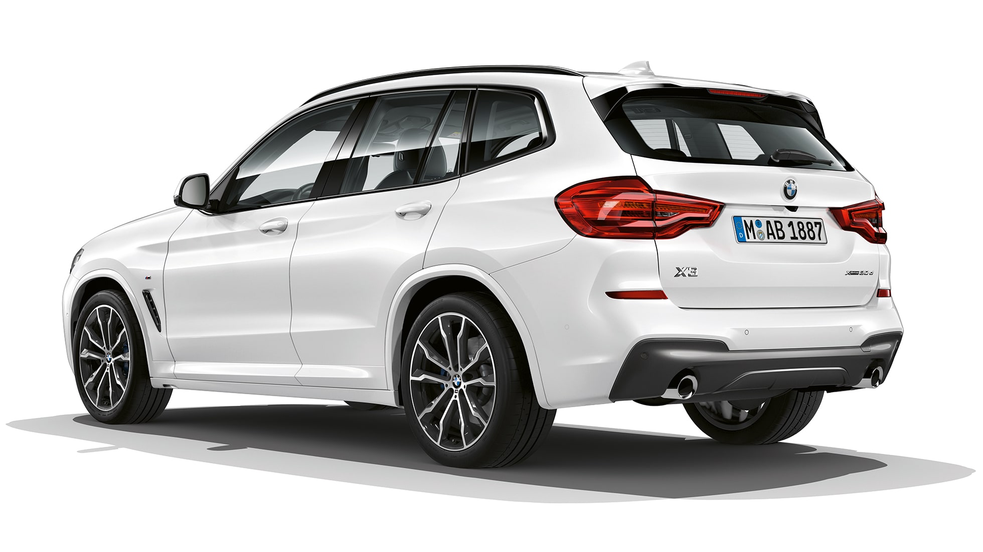 BMW X3 M40i, M Sport modell, háromnegyedes hátulnézet BMW X3 M40i, M Sport modell, háromnegyedes hátulnézet