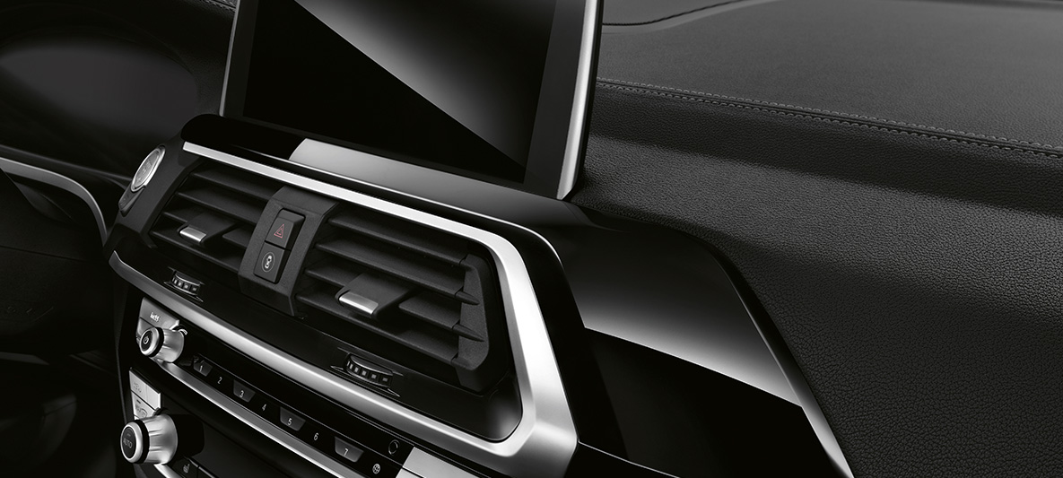 BMW X3, BMW Individual Zongoralakk belső díszítőelemek BMW X3, BMW Individual Zongoralakk belső díszítőelemek