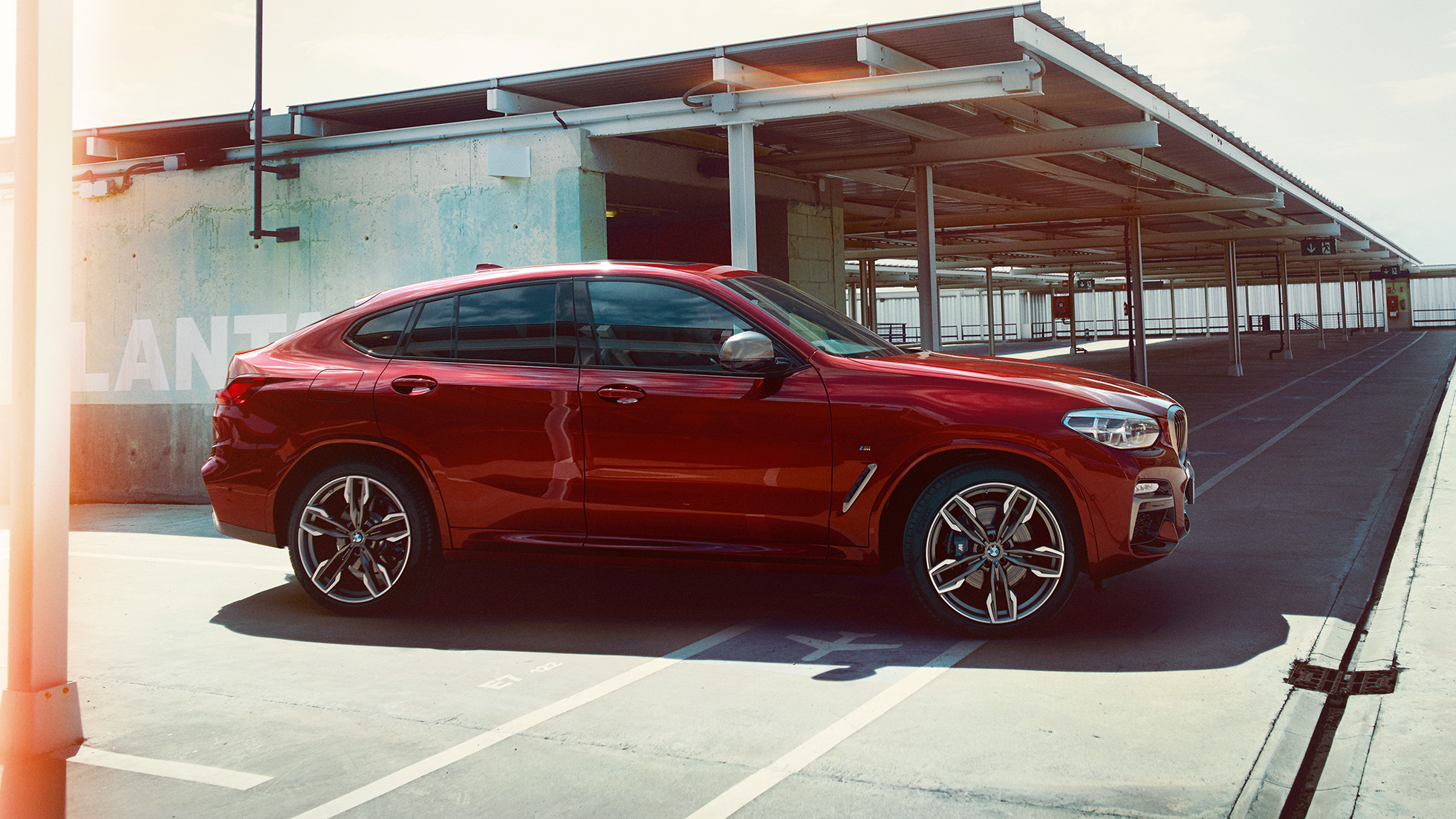 Sportos sziluett, BMW X4 Sportos sziluett, BMW X4 M40i, G02, 2018, Flamenco vörös briliáns hatással, oldalnézet
