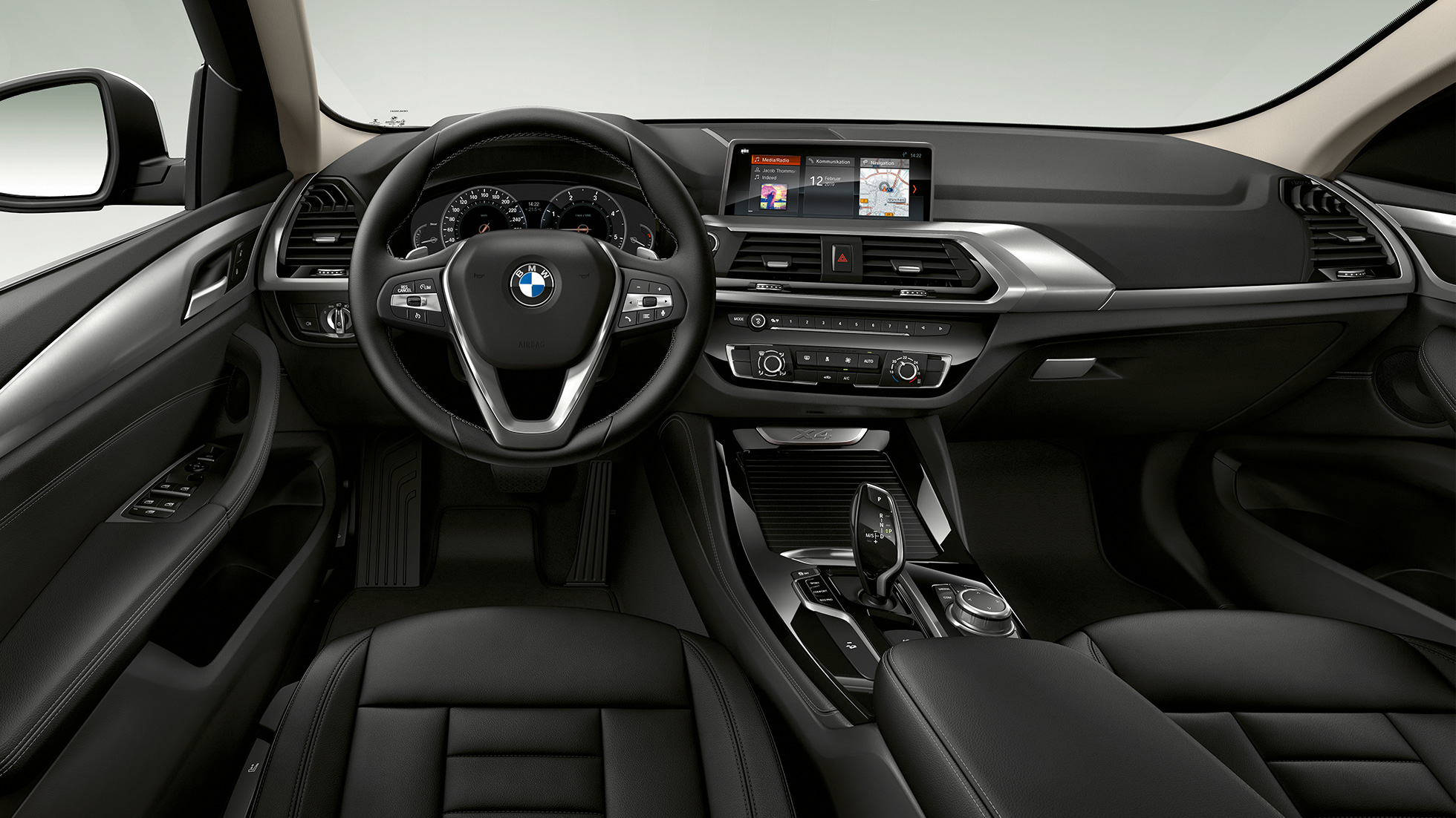 Műszerfal, BMW X4, Advantage modell Műszerfal, BMW X4 xDrive20d, Advantage modell, G02, 2018, belső tér