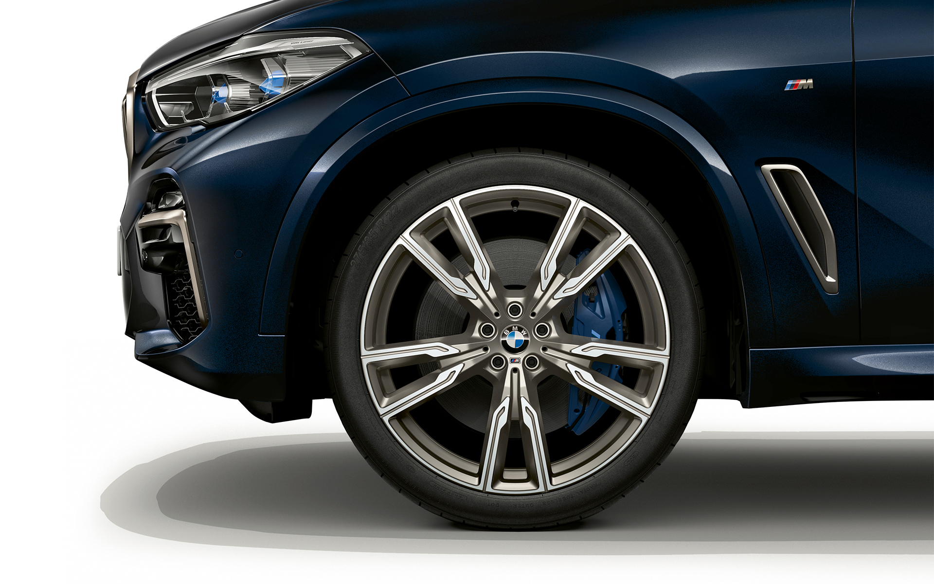 A BMW X5 M50d kerekei A BMW X5 M50d könnyűfém keréktárcsái