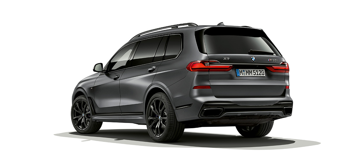 BMW Dark Shadow Edition, rézsútos hátulnézet BMW X7, G07, Dark Shadow Edition, rézsútos hátulnézet