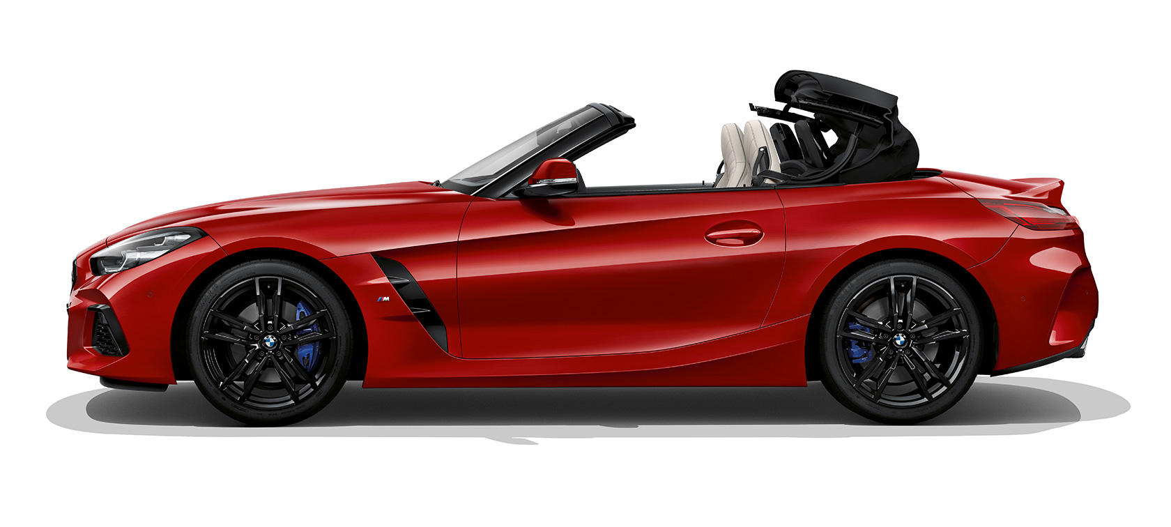Egy BMW Z4 Roadster (G29) oldalnézetből Egy BMW Z4 Roadster (G29) oldalnézetből, nyitott tetővel