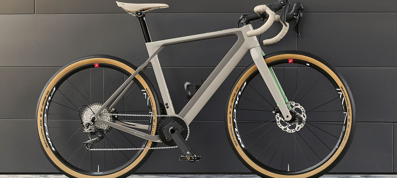 3T for BMW Gravelbike. A képen a 3T for BMW Gravelbike.