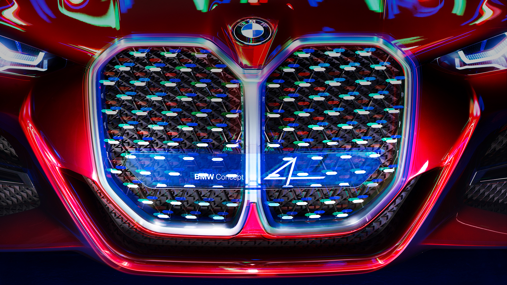 A BMW Concept 4 függőleges BMW veséi A Forbidden vörös külső dizájnnal rendelkező BMW Concept 4 függőleges BMW veséi a tükörcsiszolású kristály elemekkel