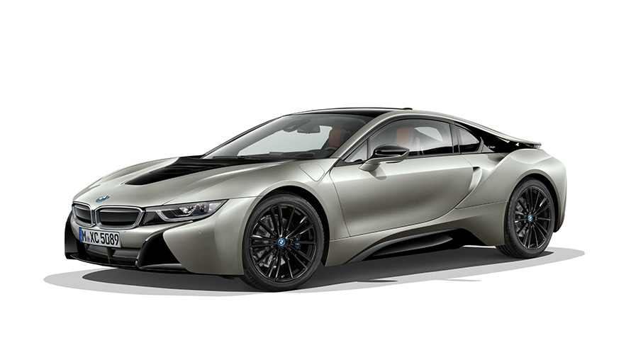 BMW i8 Coupé, stúdiófelvétel BMW i8 Coupé, stúdiófelvétel, rézsútos elölnézet