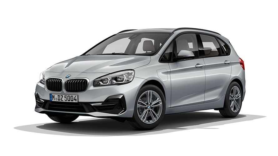 BMW 225xe Active Tourer studio shot BMW 225xe Active Tourer studio shot three-quarter front view
