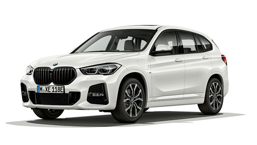 BMW X1 xDrive25e studio shot BMW X1 xDrive25e studio shot three-quarter front view