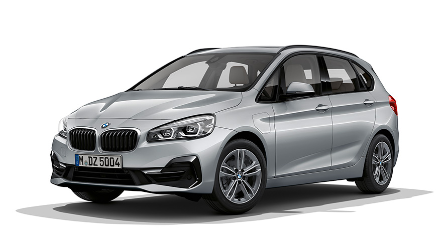 BMW 225xe Active Tourer, PHEV jármű, stúdiófelvétel, rézsútos elölnézet BMW 225xe Active Tourer, PHEV jármű, stúdiófelvétel, rézsútos elölnézet