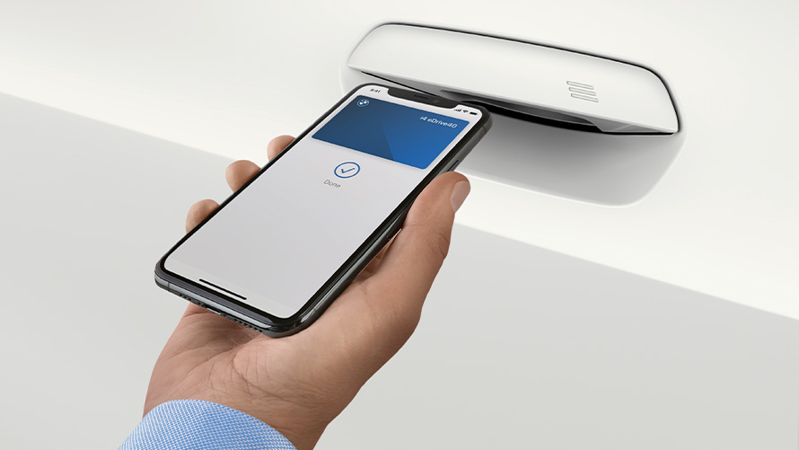 Nyissa ki a járművet a BMW Digitális kulccsal Nyissa ki a járművet az okostelefonjára telepített My BMW appban létrehozott BMW Digitális kulccsal