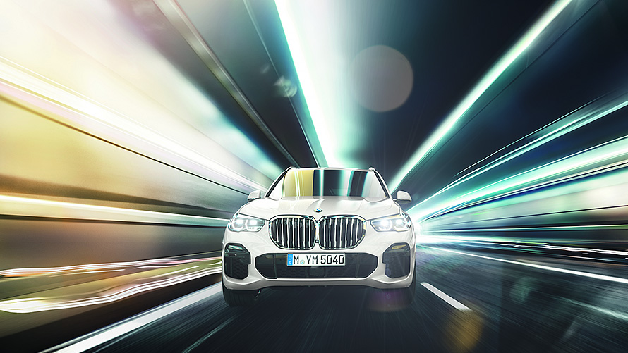 ECO PRO mód, vezetésiadat-analízis A BMW X5 fogyasztásával kapcsolatos összes adat egyetlen pillantással áttekinthető az ECO PRO vezetésiadat-analízis jóvoltából.