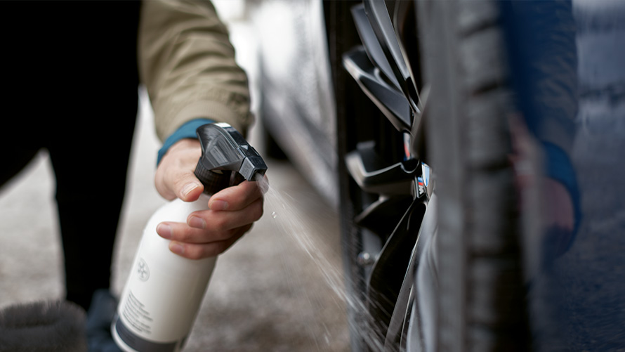 BMW keréktárcsa-tisztító BMW őszi-téli tartozékok, BMW keréktárcsa-tisztító