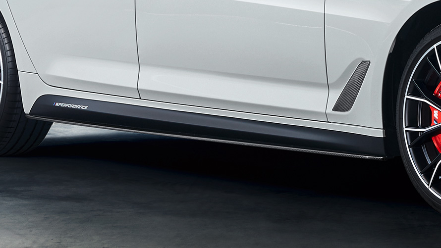 M Performance oldalküszöb-toldat, karbonszálas BMW őszi-téli tartozékok, M Performance oldalküszöb-toldat, karbonszálas