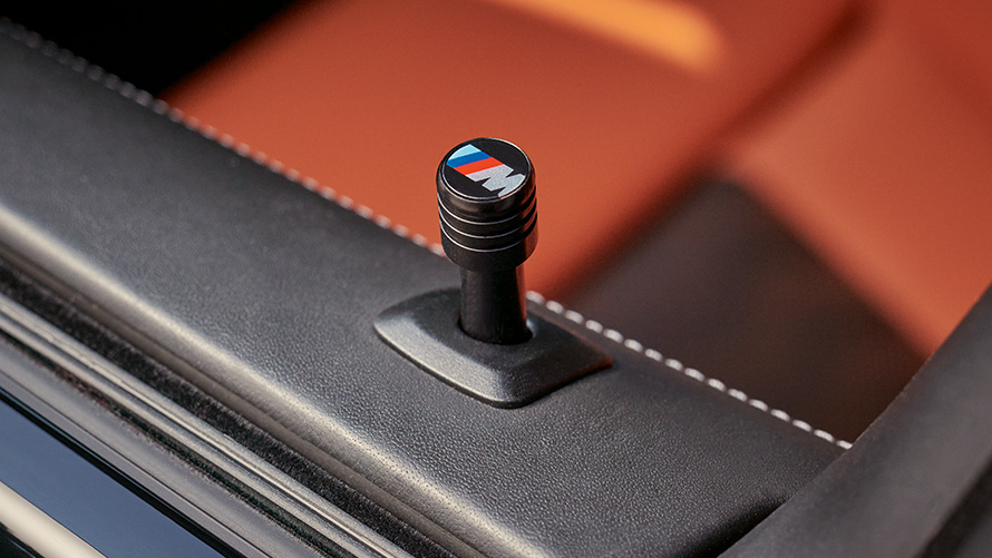 M Performance ajtózáró gomb BMW őszi-téli tartozékok, M Performance ajtózáró gomb