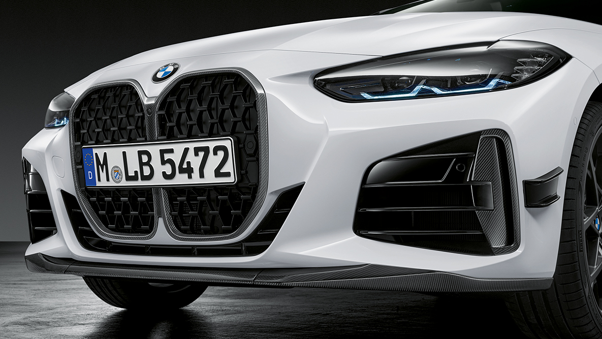BMW M Performance első splitter, karbonszálas, BMW 4 Coupé, G22 BMW M Performance első splitter, karbonszálas, BMW 4 Coupé, G22, közelről