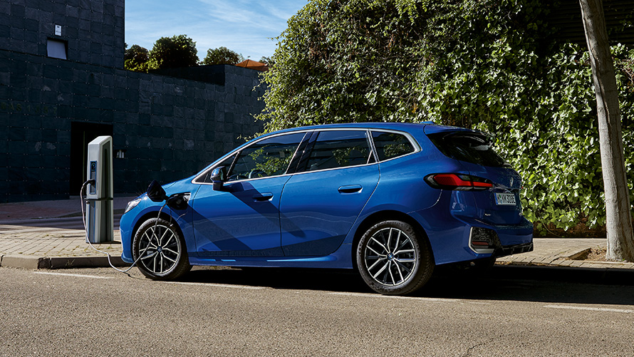 A BMW 2 Active Tourer plug-in hibrid A BMW 2 Active Tourer plug-in hibrid