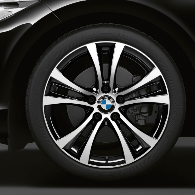 BMW 2-es Coupé, a Sport Line modell keréktárcsái BMW 2-es Coupé, a Sport Line modell keréktárcsái