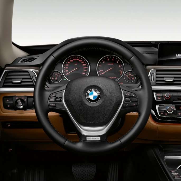 BMW 3-as Gran Turismo, a Luxury Line modell műszerfala BMW 3-as Gran Turismo, a Luxury Line modell műszerfala