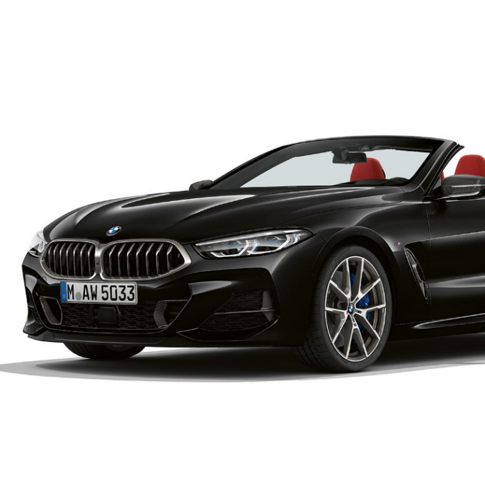 BMW M850i xDrive, Karbonfekete metál, háromnegyedes elölnézet. BMW M850i xDrive, Karbonfekete metál, háromnegyedes elölnézet.