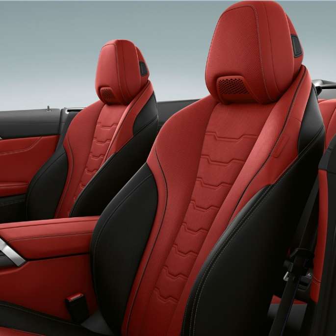 BMW M850i xDrive, Karbonfekete metál, Fiona vörös/Fekete, kibővített tartalmú BMW Individual Merino bőrkárpit. BMW M850i xDrive, Karbonfekete metál, Fiona vörös/Fekete, kibővített tartalmú BMW Individual Merino bőrkárpit.